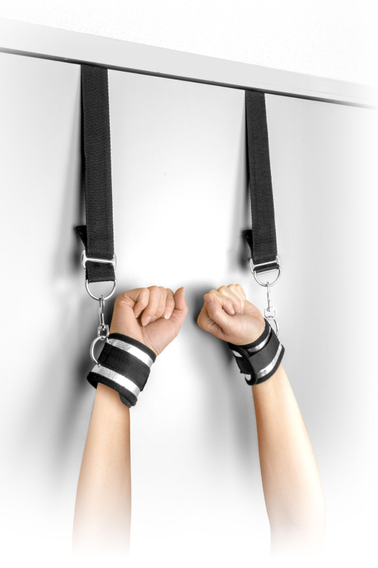Фіксатор для рук на дверях Fetish Tentation Door swing handcuffs - фото