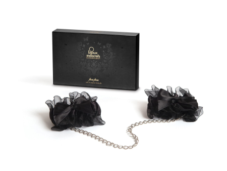 Наручники Bijoux Indiscrets - Frou Frou Organza handcuffs, атлас і органза, подарункова упаковка - фото
