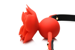 Силіконовий кляп з трояндою Master Series: Blossom Silicone Rose Gag – Red - - фото №4