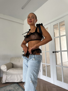 Сітчастий комплект білизни з воланами D&A, XS/S, топ, стрінги - - фото №3