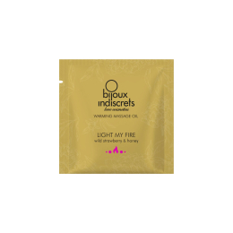 Пробник масажної олії Bijoux Indiscrets Light my Fire – Wild Strawberry & Honey (2 мл) - фото