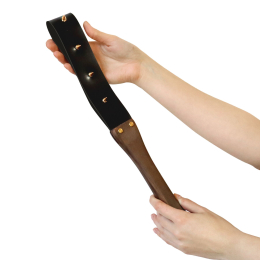 Ляскалка з шипами та дерев'яною ручкою Art of Sex - BDSM Strong, натуральна шкіра - - фото №4