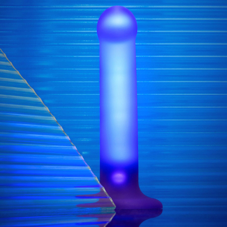 Дилдо, що світиться Strap-On-Me Glow-LED Dildo Purple - M - фото №7